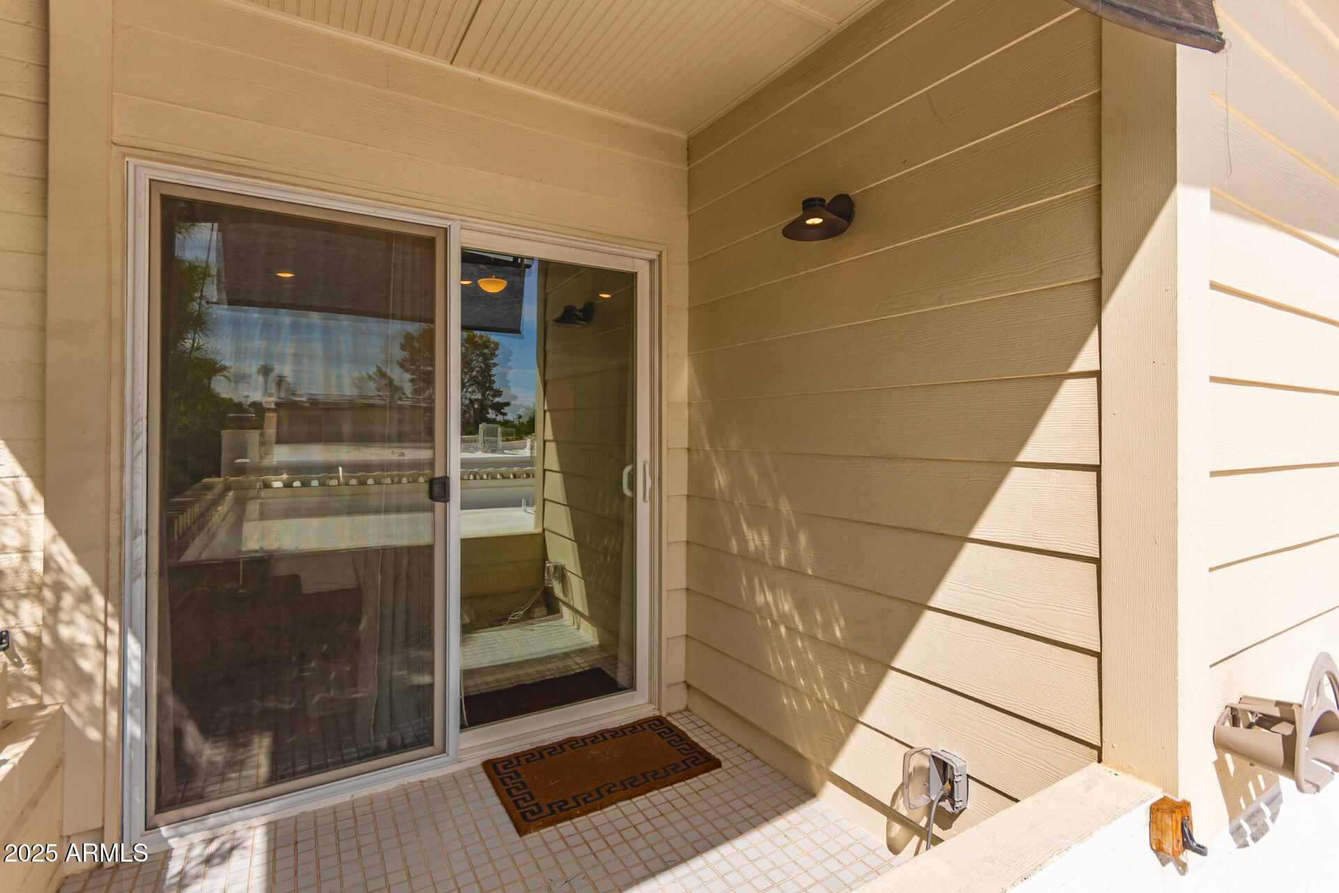 6022 North 10th Way Phoenix, AZ 85014 - Photo 20 of 40 a view of a door and a window