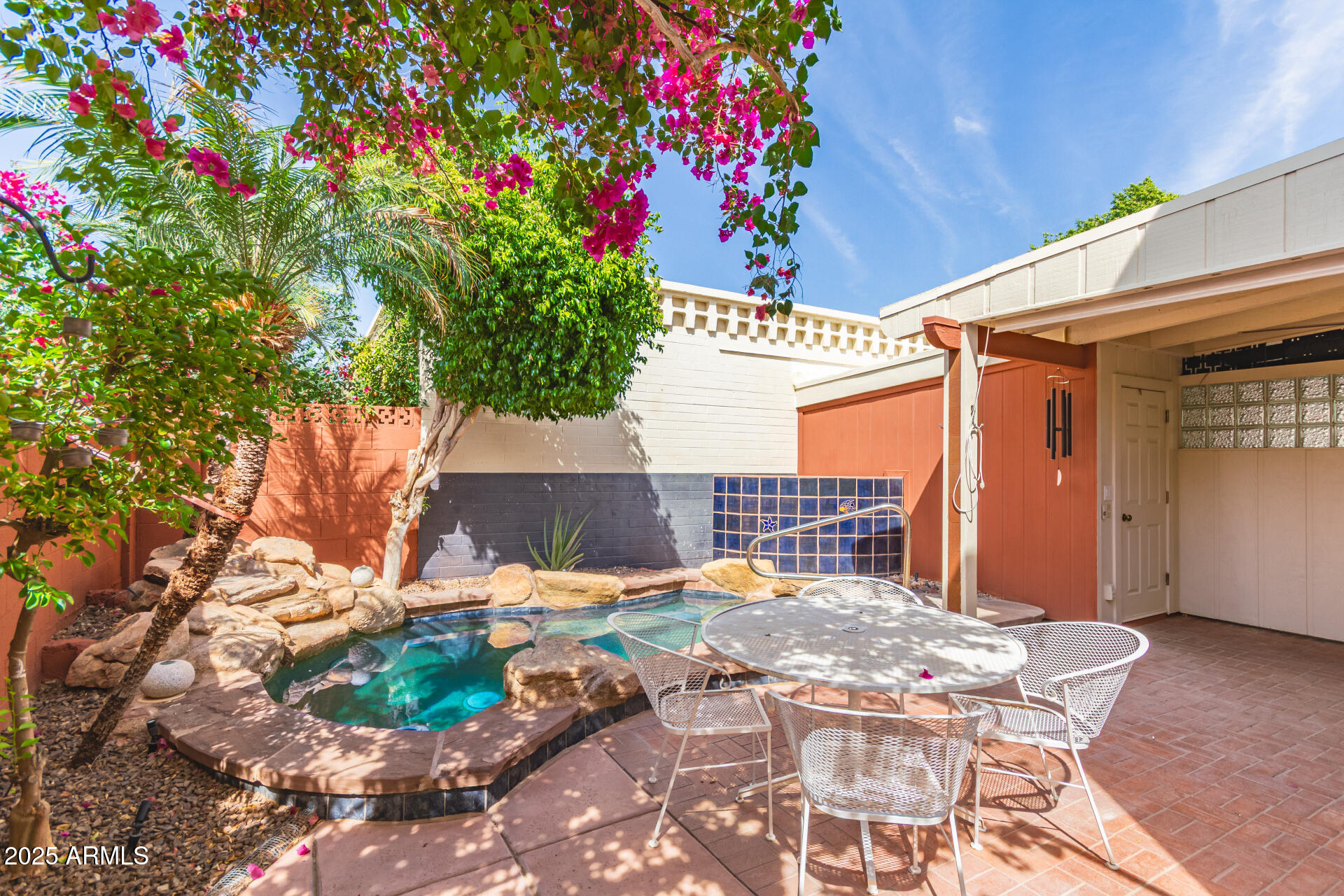 6022 North 10th Way Phoenix, AZ 85014 - Photo 33 of 40 a outdoor space with patio