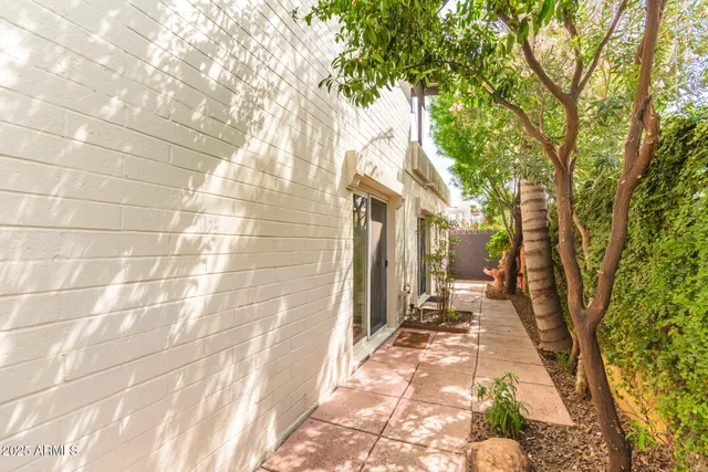 $649,900 | 6022 North 10th Way, Phoenix, AZ 85014