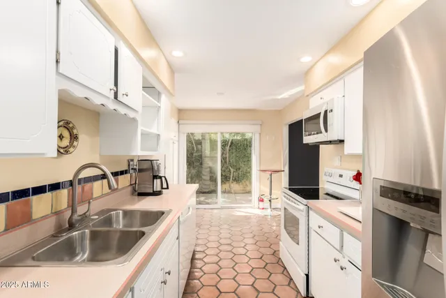 $649,900 | 6022 North 10th Way, Phoenix, AZ 85014