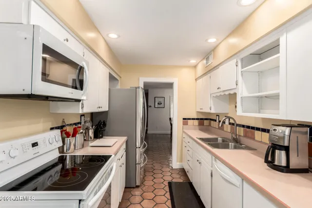 $649,900 | 6022 North 10th Way, Phoenix, AZ 85014