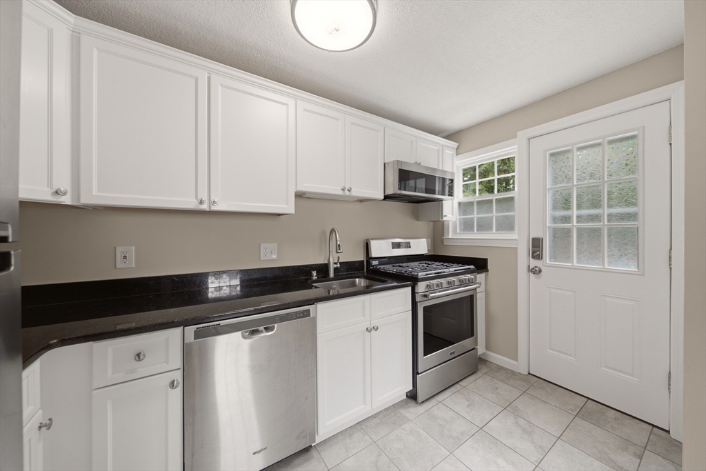 514 Cold Spring Avenue, Unit 514 West Springfield, MA 01089 - Photo 2 of 23