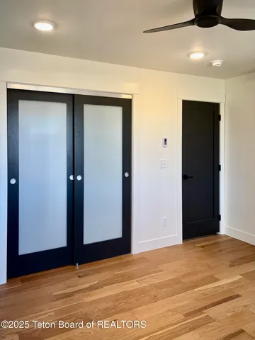 $699,900 | 137 Little Greys Loop, Etna, WY 83118