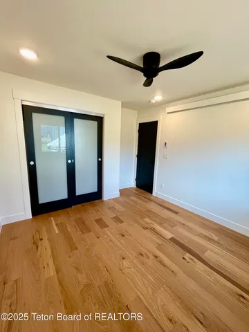 $699,900 | 137 Little Greys Loop, Etna, WY 83118