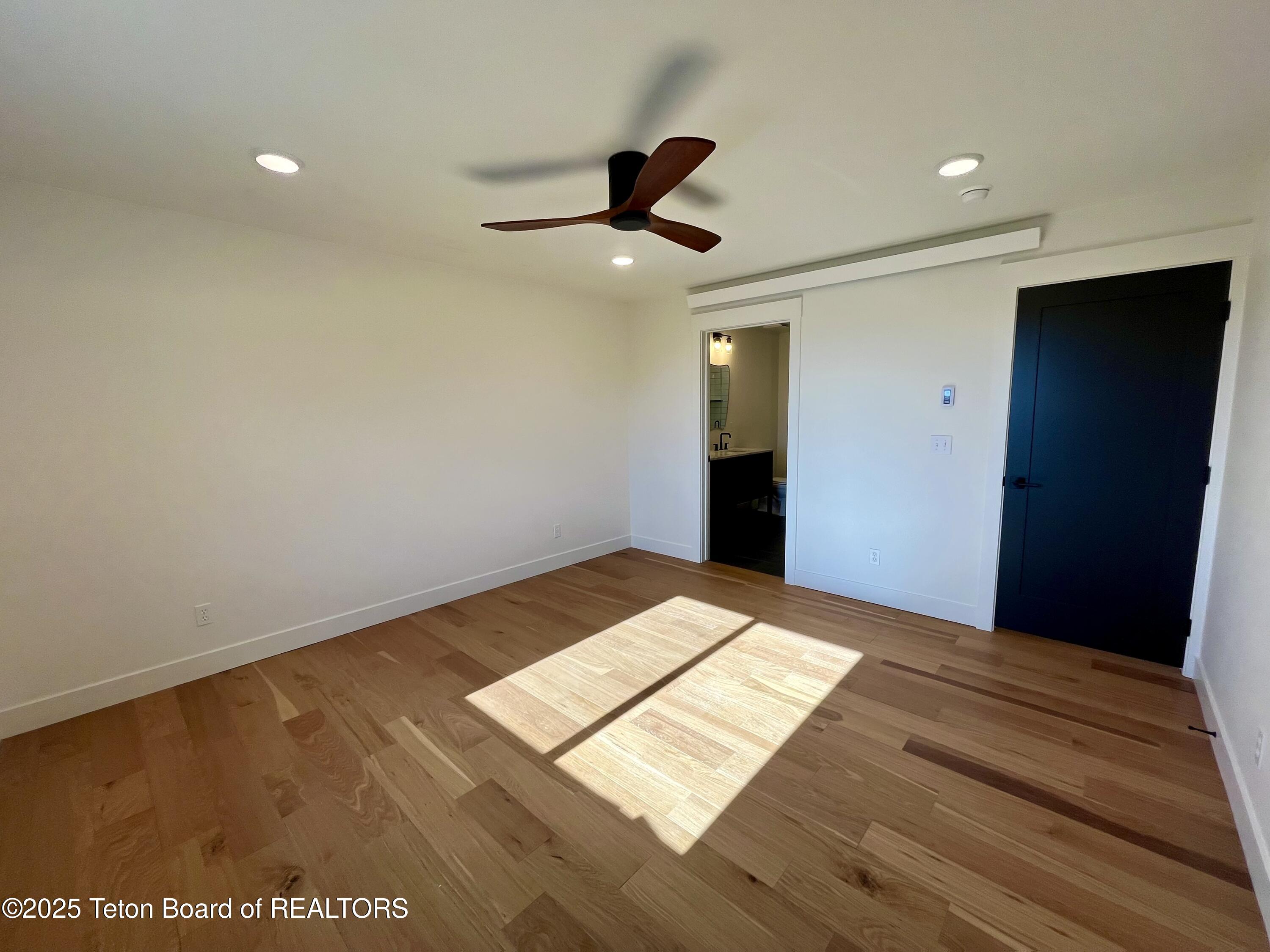 137 Little Greys Loop Etna, WY 83118 - Photo 18 of 29 IMG_5230