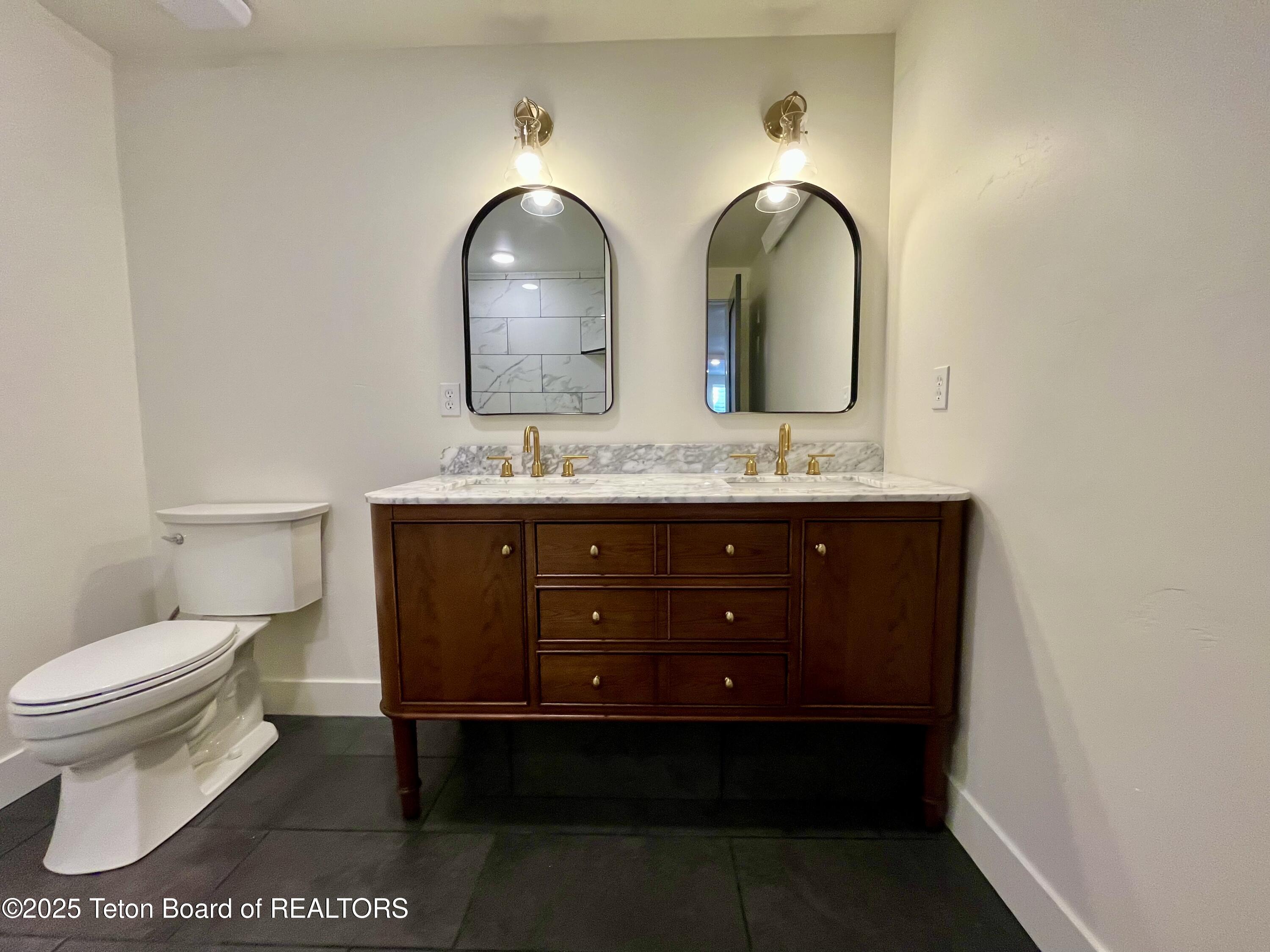 137 Little Greys Loop Etna, WY 83118 - Photo 24 of 29 IMG_5240