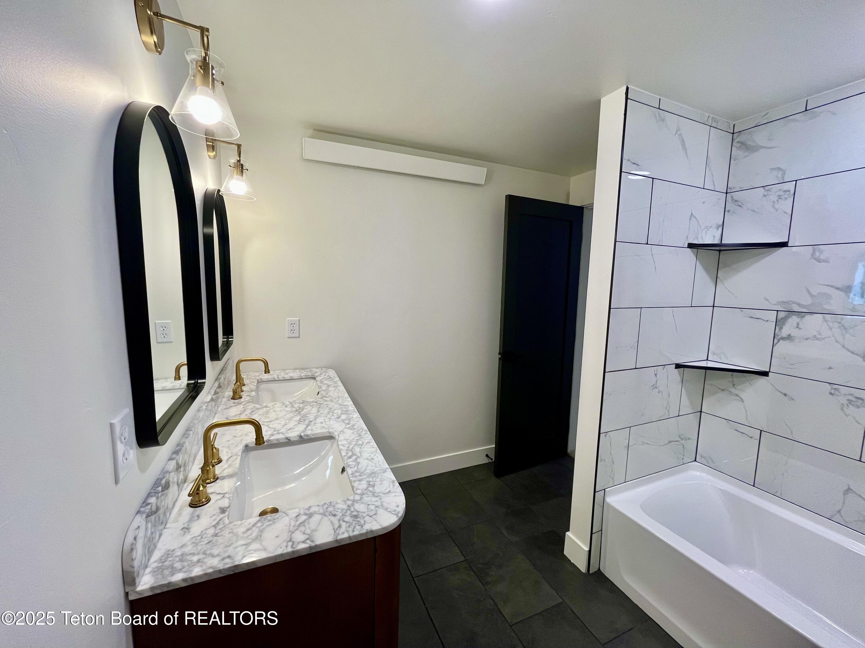 137 Little Greys Loop Etna, WY 83118 - Photo 25 of 29 IMG_5241