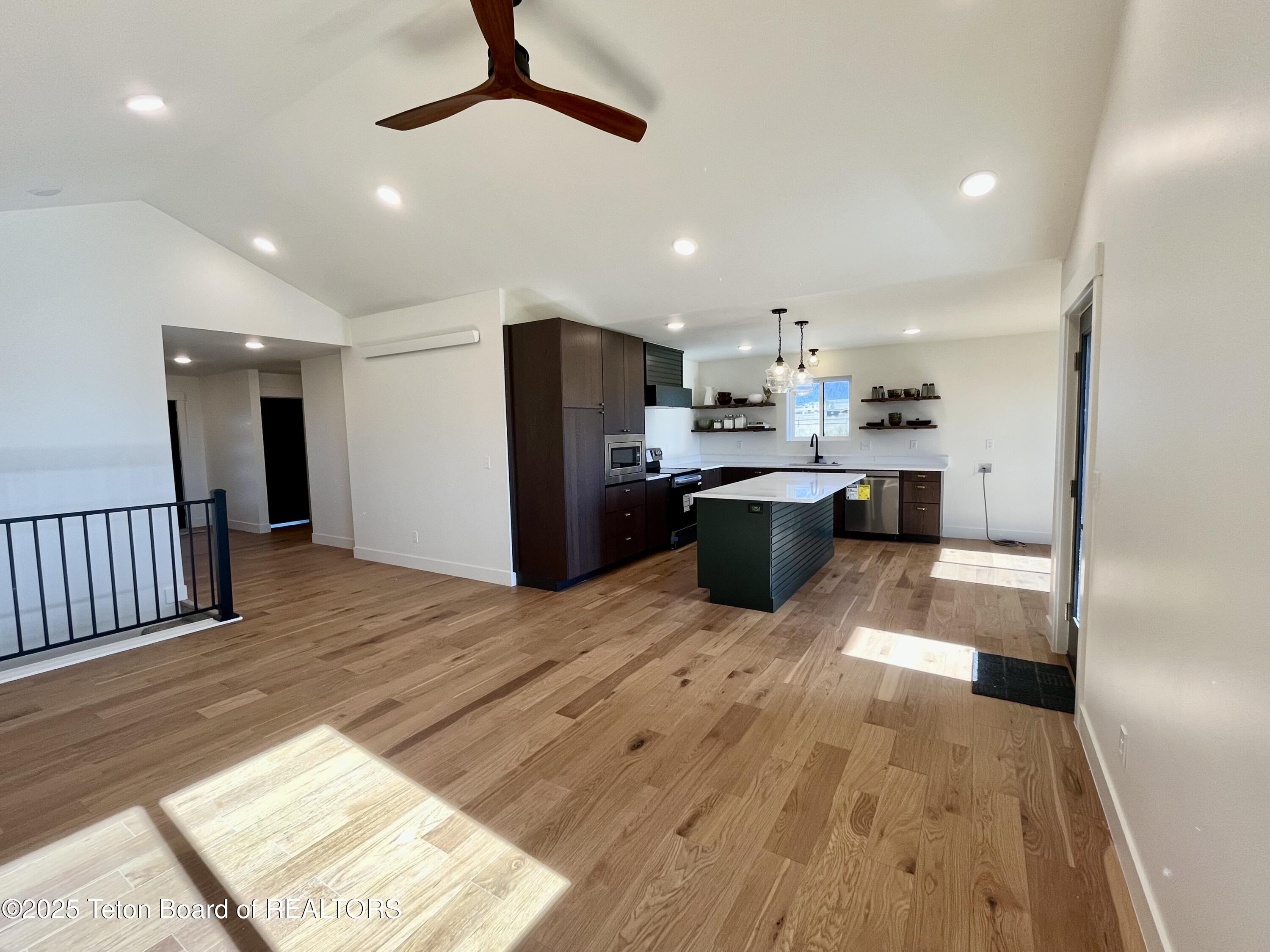 137 Little Greys Loop Etna, WY 83118 - Photo 8 of 29 IMG_5254