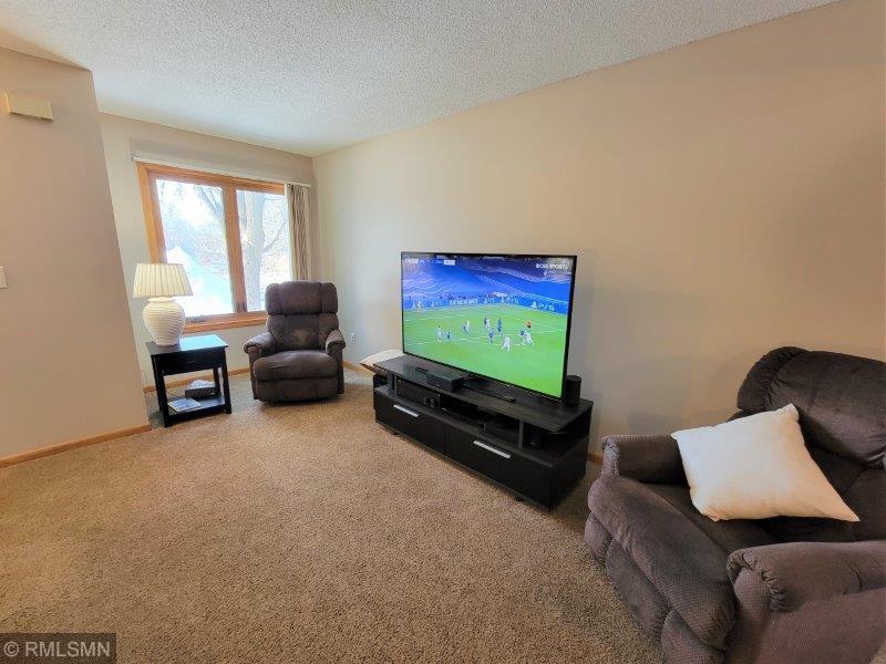 1601 Geske Road Chaska, MN 55318 - Photo 3 of 13 Gallery Image 3