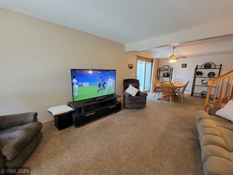1601 Geske Road Chaska, MN 55318 - Photo 4 of 13 Gallery Image 4