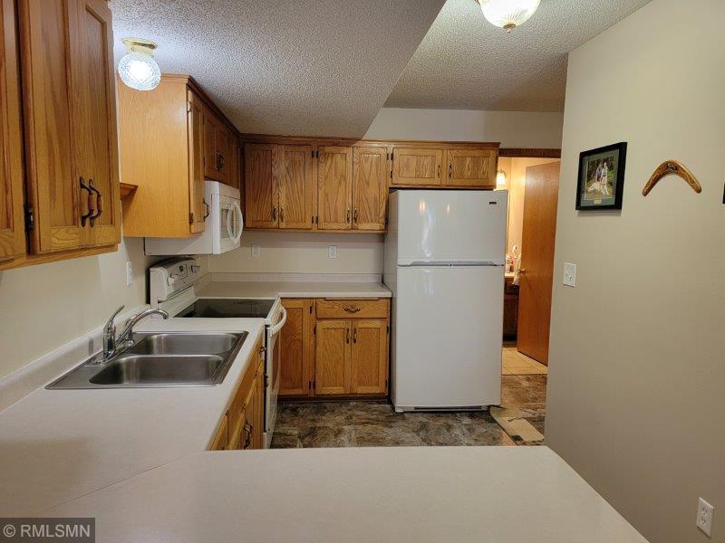 1601 Geske Road Chaska, MN 55318 - Photo 7 of 13 Gallery Image 7
