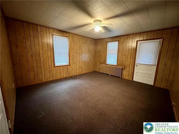 $975 | 351 Lehigh Avenue, Unit 2, Palmerton, PA 18071