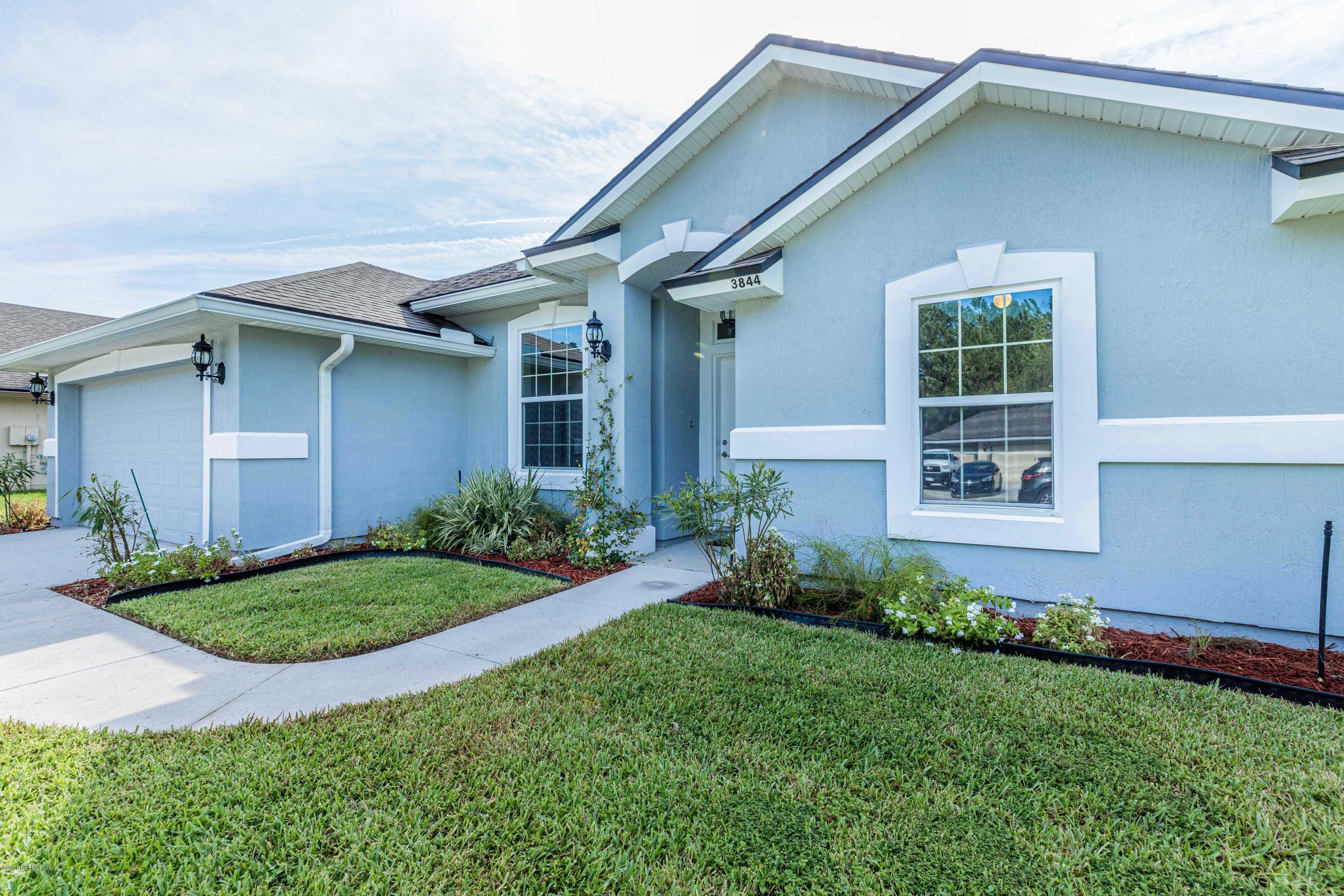 3844 Trail Ridge Road Middleburg, FL 32068 - Photo 4 of 51 4-FRONT WALK WAY