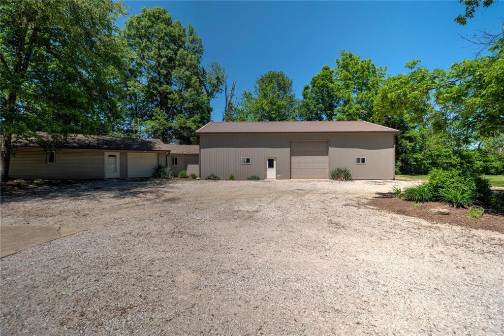11380 Lake Valley Road Monrovia, IN 46157 - Photo 8 of 55 Gallery Image 8