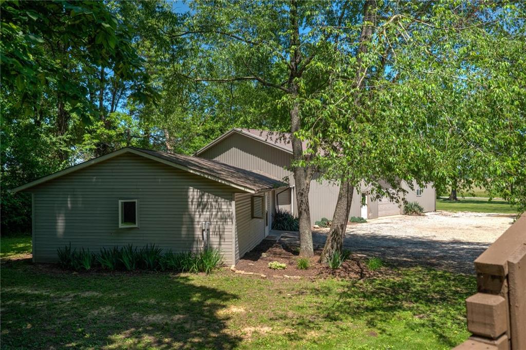 11380 Lake Valley Road Monrovia, IN 46157 - Photo 9 of 55 Gallery Image 9