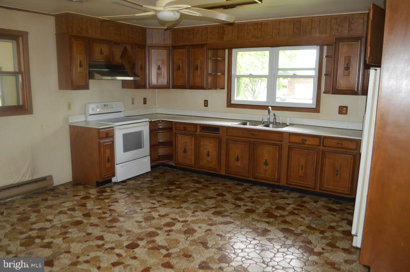 3 Cove Road Penns Grove, NJ 08069 - Photo 6 of 13 Gallery Image 6