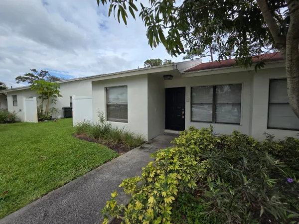 $2,250 | 3762 Mil-Race Court, Greenacres, FL 33463