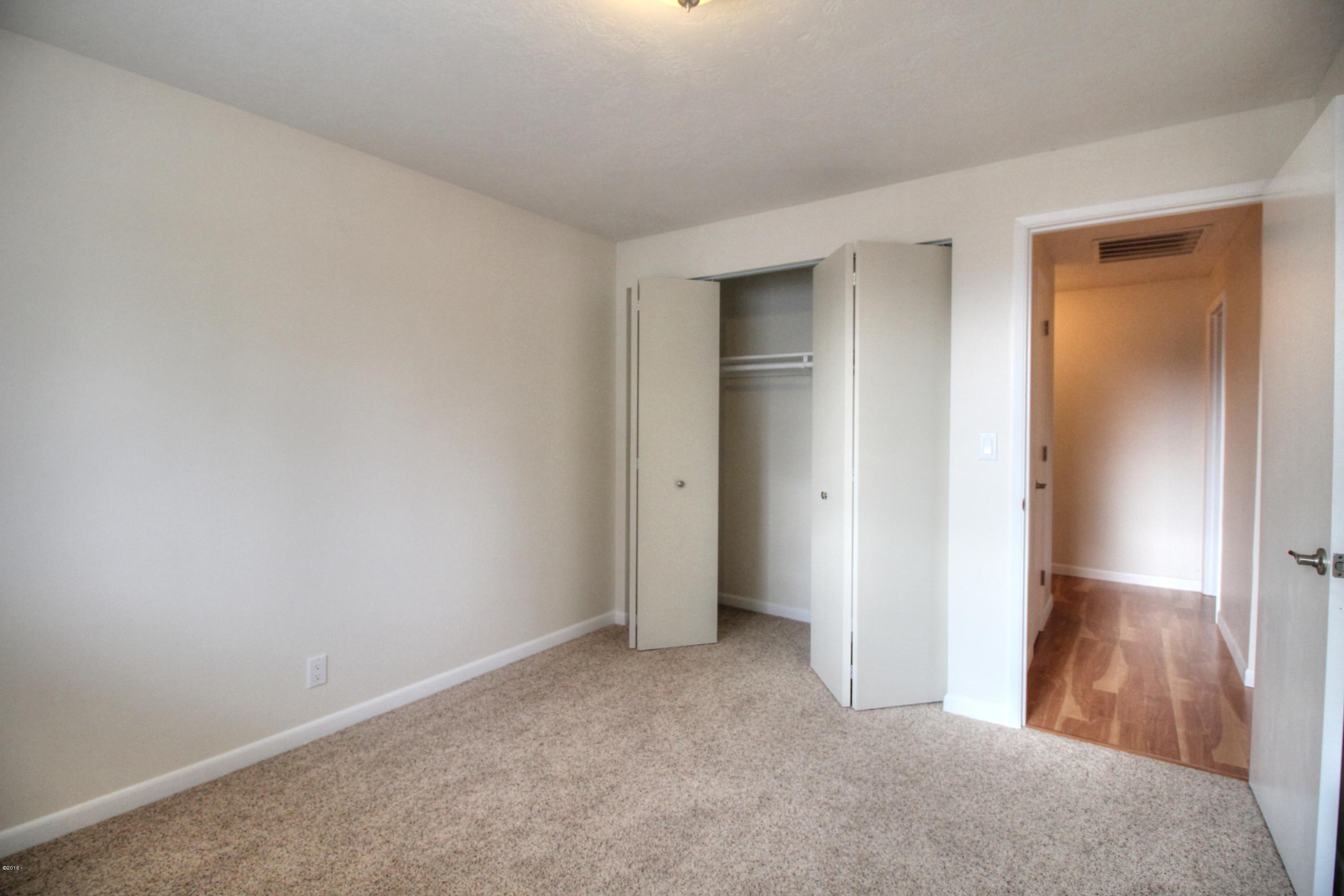 1707 Southeast Ammon Road Toledo, OR 97391 - Photo 15 of 20 1707 SE Ammon Rd, Toledo