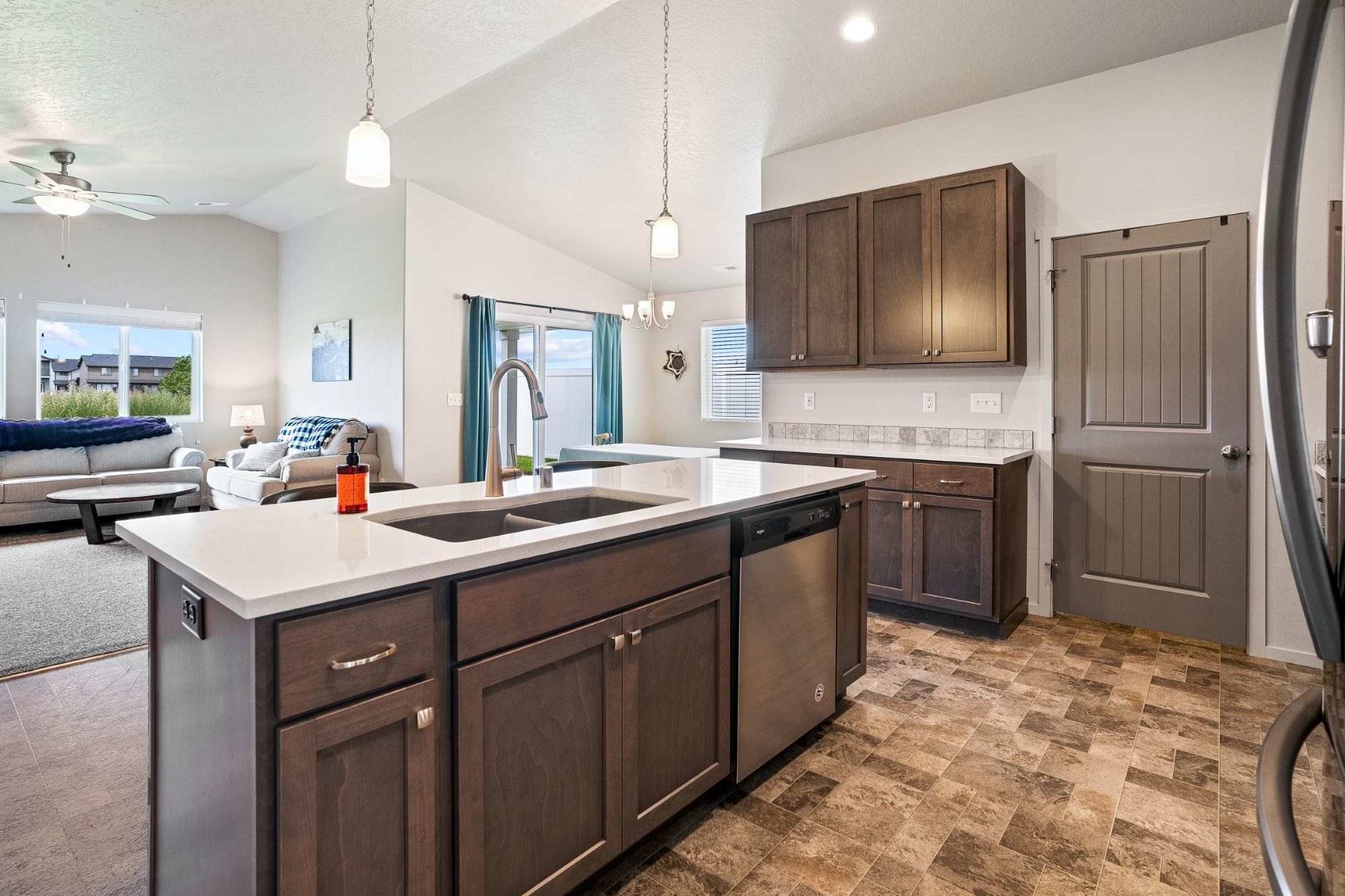 6718 Chumani Road Cheney, WA 99004 - Photo 7 of 25