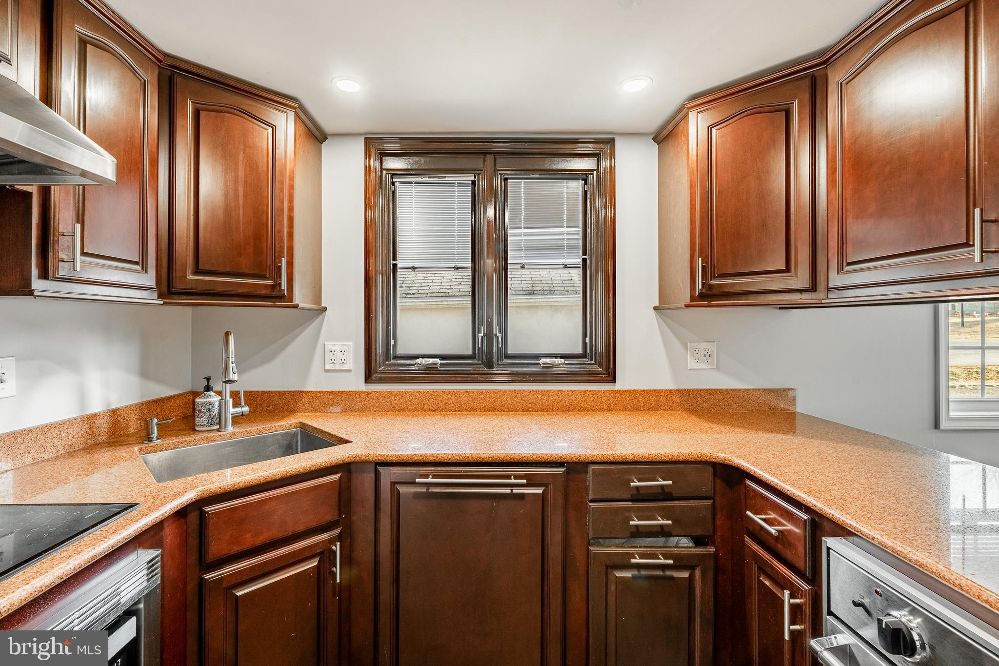 2117 Locust Street Upper Chichester, PA 19061 - Photo 18 of 35