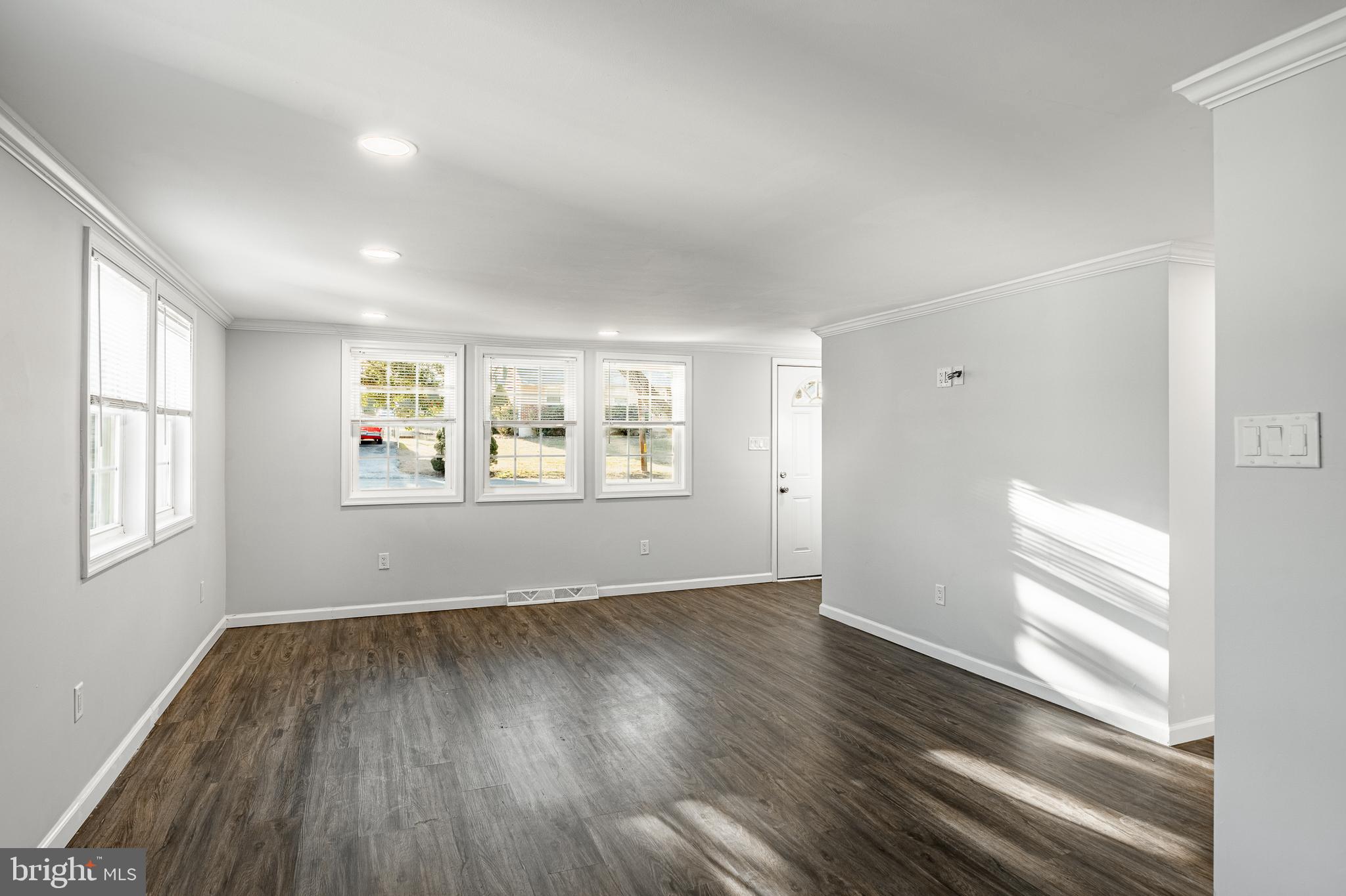 2117 Locust Street Upper Chichester, PA 19061 - Photo 6 of 35