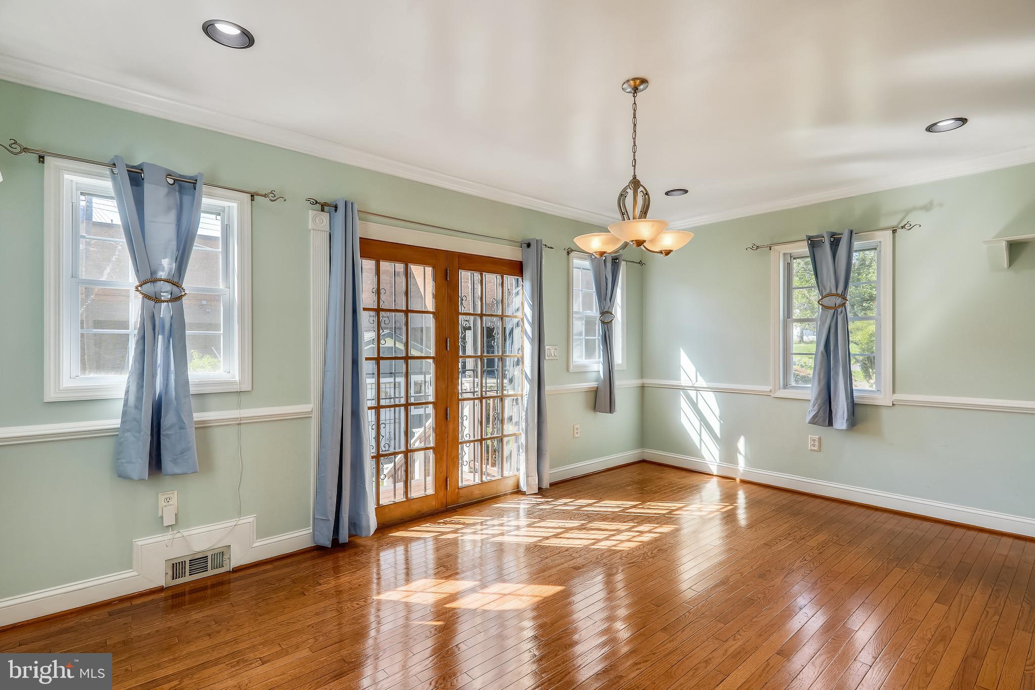5423 Spring Road Bladensburg, MD 20710 - Photo 8 of 36 Gallery Image 8