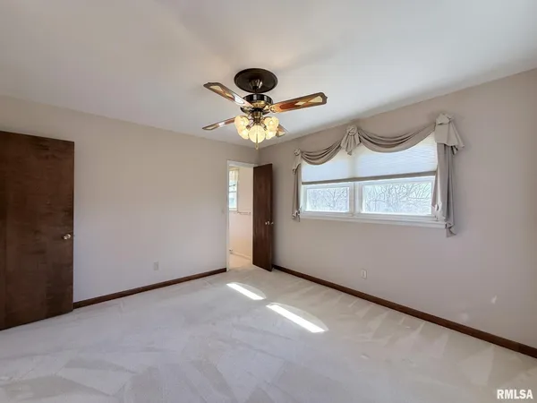 $200,000 | 128 Lakeland Drive, Galesburg, IL 61401