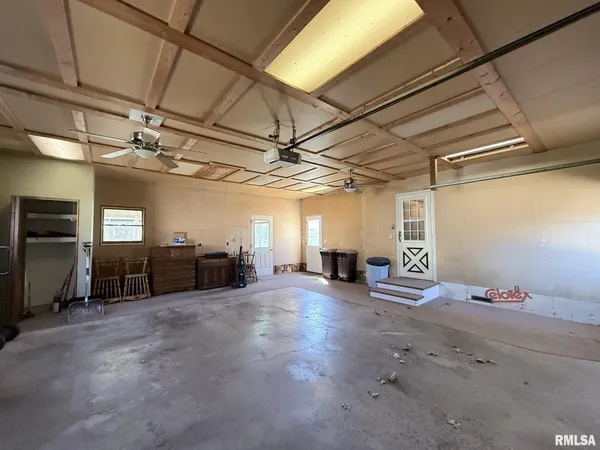 $200,000 | 128 Lakeland Drive, Galesburg, IL 61401
