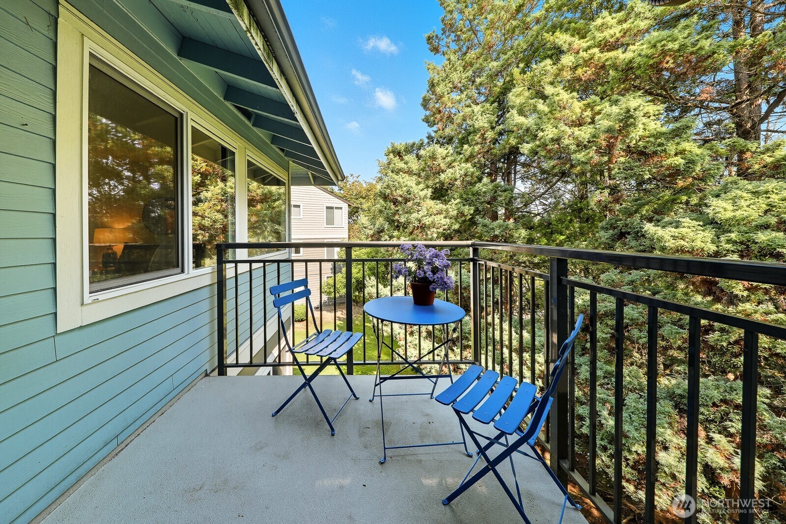 7573 Old Redmond Road, Unit 12 Redmond, WA 98052 - Photo 23 of 24 a view of balcony with furniture