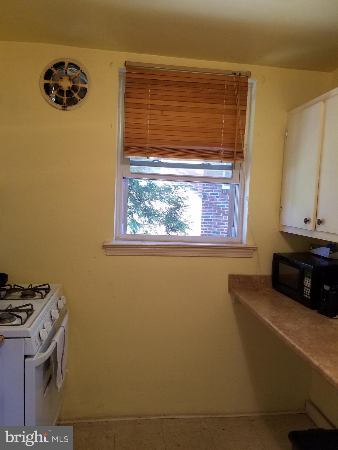 912 Vernon Road Philadelphia, PA 19150 - Photo 13 of 27 Gallery Image 13