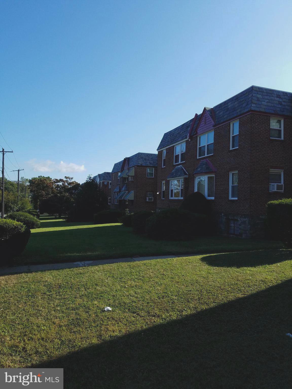 912 Vernon Road Philadelphia, PA 19150 - Photo 4 of 27 Gallery Image 4
