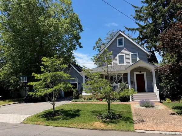 $1,398,000 | 23 Annetta Avenue, Northport, NY 11768