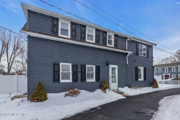$2,750 | 12 Main Street, Unit B, Englishtown, NJ 07726