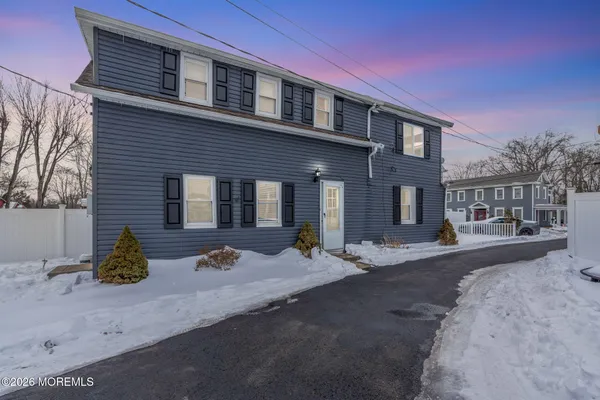 $2,750 | 12 Main Street, Unit B, Englishtown, NJ 07726