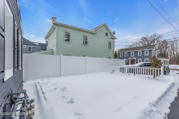 $2,900 | 12 Main Street, Unit B, Englishtown, NJ 07726