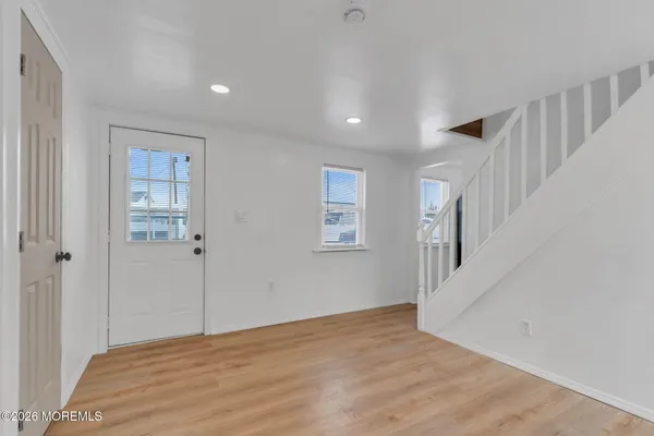 $2,750 | 12 Main Street, Unit B, Englishtown, NJ 07726