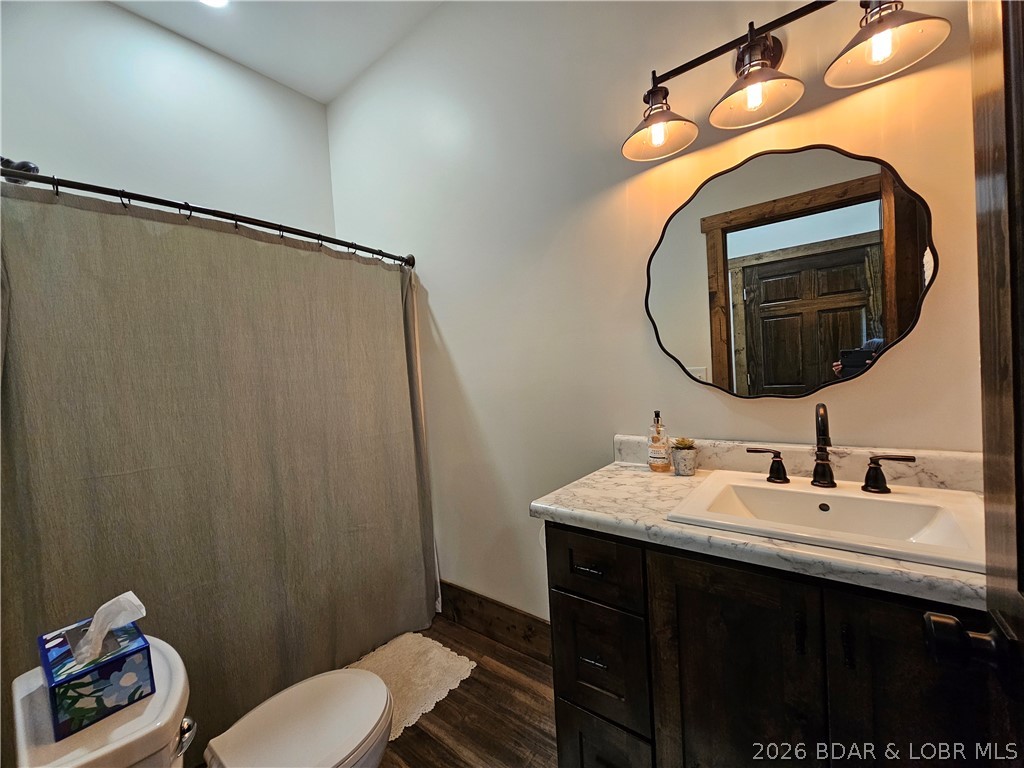 23673 Golden Beach Road Barnett, MO 65011 - Photo 11 of 23 Spare Bathroom