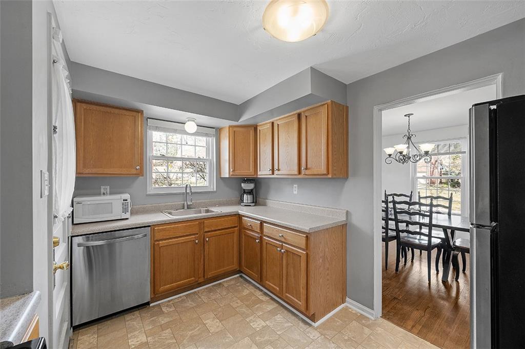 302 Sleepy Hollow Road Pittsburgh, PA 15228 - Photo 16 of 48 Gallery Image 16