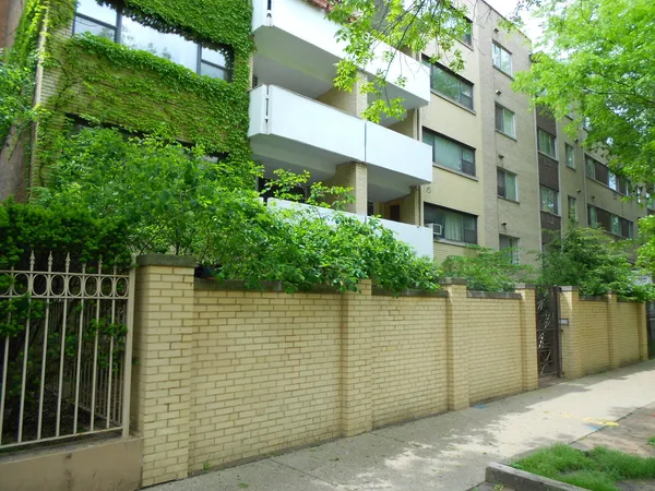 $125,000 | 5616 North Kenmore Avenue, Unit 2E, Chicago, IL 60660
