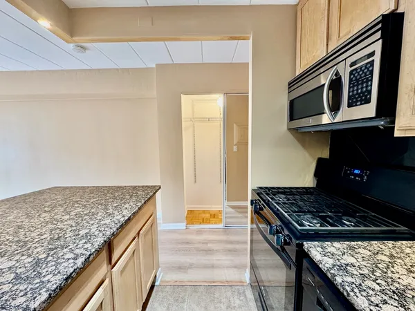 $125,000 | 5616 North Kenmore Avenue, Unit 2E, Chicago, IL 60660