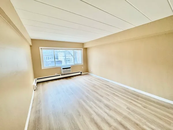 $125,000 | 5616 North Kenmore Avenue, Unit 2E, Chicago, IL 60660