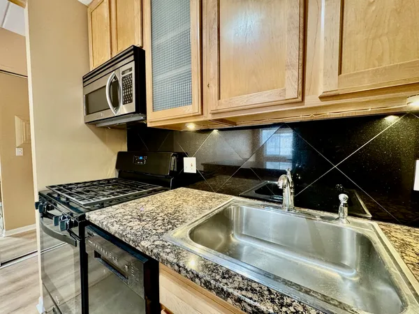 $125,000 | 5616 North Kenmore Avenue, Unit 2E, Chicago, IL 60660