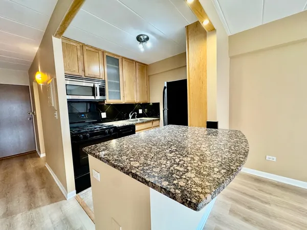 $125,000 | 5616 North Kenmore Avenue, Unit 2E, Chicago, IL 60660