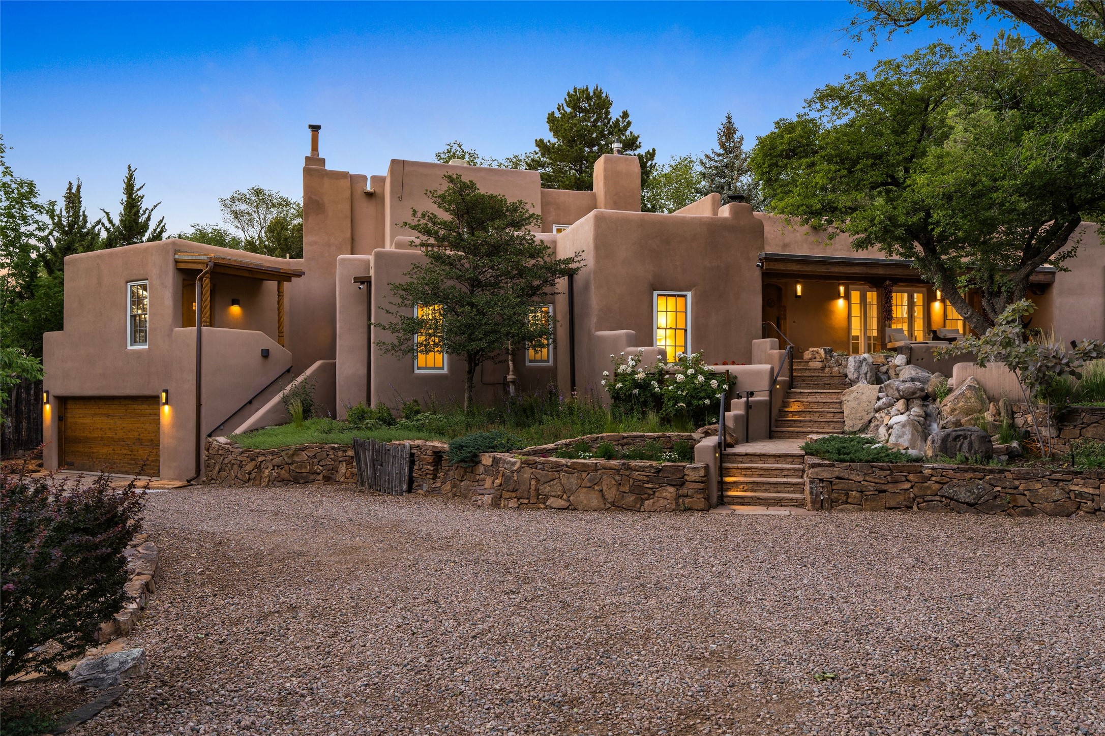 541 Camino Rancheros Santa Fe, NM 87505 - Photo 3 of 42
