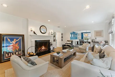 $2,495,000 | 202 Rock Creek Lane, Scarsdale, NY 10583