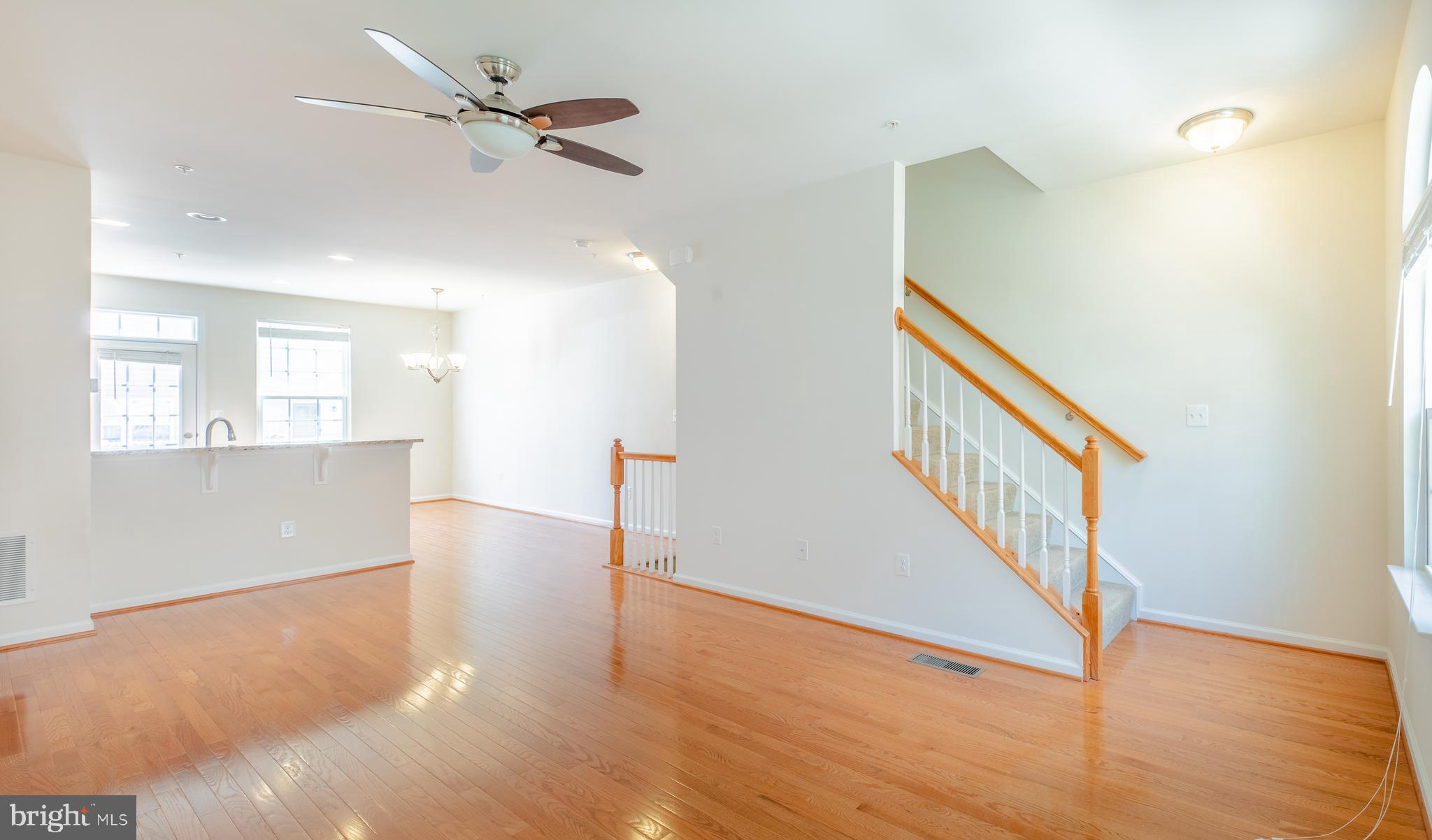 7431 Rigby Place Elkridge, MD 21075 - Photo 4 of 21 Gallery Image 4
