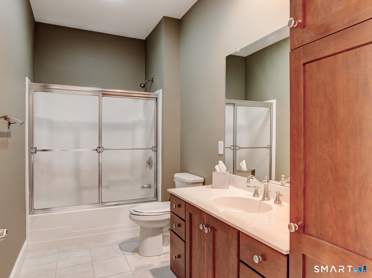 254 Sunset Ridge Rocky Hill, CT 06067 - Photo 27 of 40 a bathroom with a sink a toilet and shower