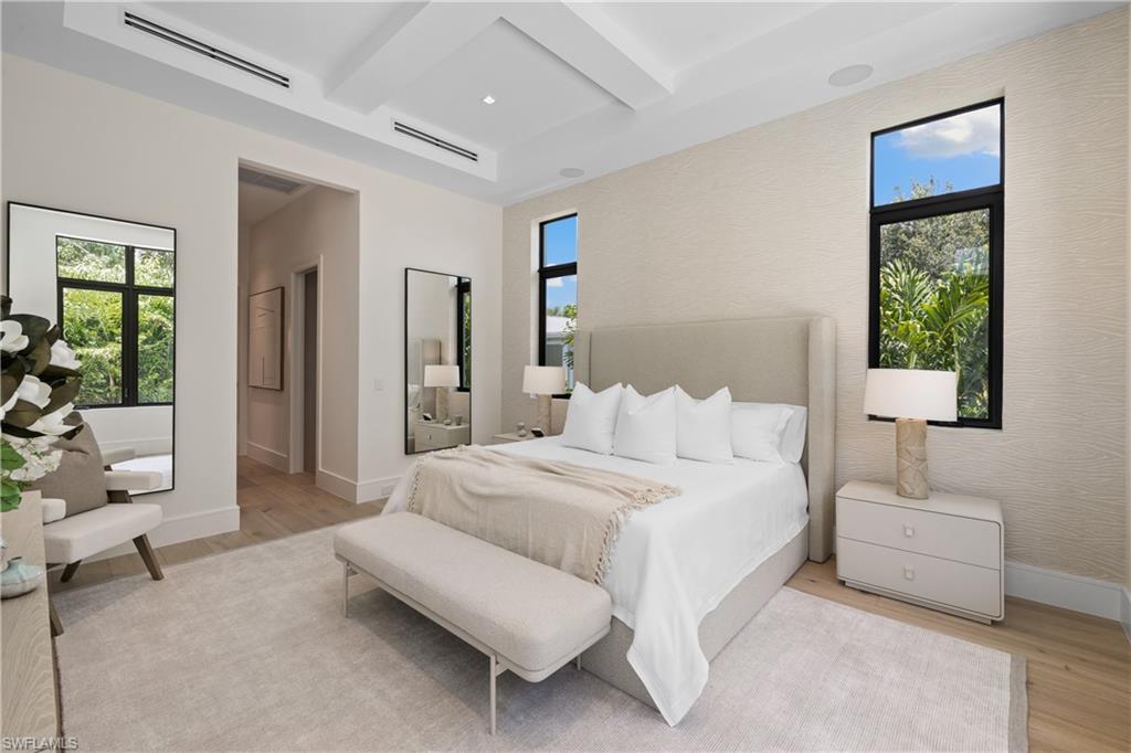 850 10th Street North Naples, FL 34102 - Photo 17 of 50 1st level primary