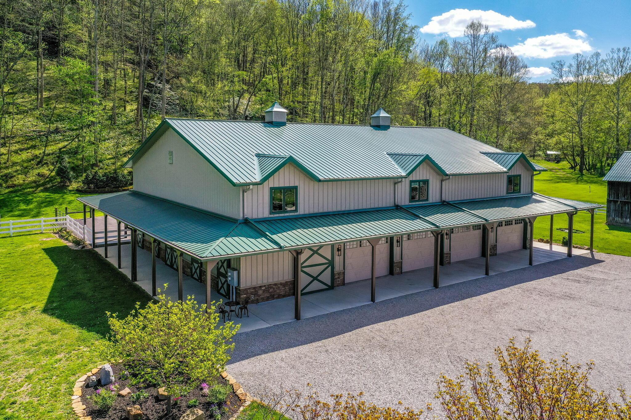 26019 Bailey Road Rockbridge, OH 43149 - Photo 5 of 110 26019 Bailey Rd - Barndominium built by Morton Buildings