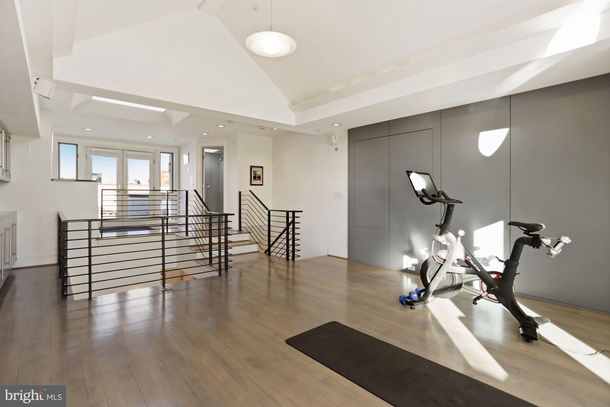 1916 12th Street Northwest, Unit 2 Washington, DC 20009 - Photo 20 of 29